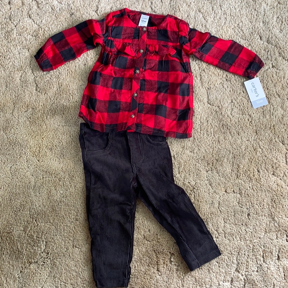 BNWT Carter’s baby girl Buffalo plaid 2 piece set size 12m